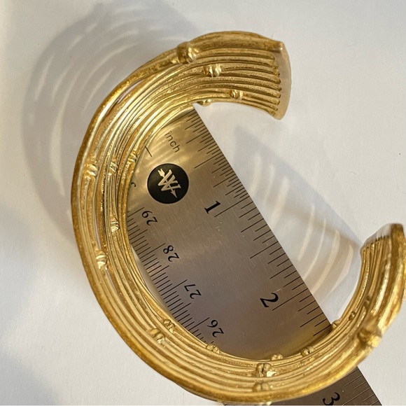 RIVKA FRIEDMAN 18K GOLD CLAD WRAPPED KNOTTED MINA CUFF WIDE STATEMENT BRACELET - Picture 7 of 9